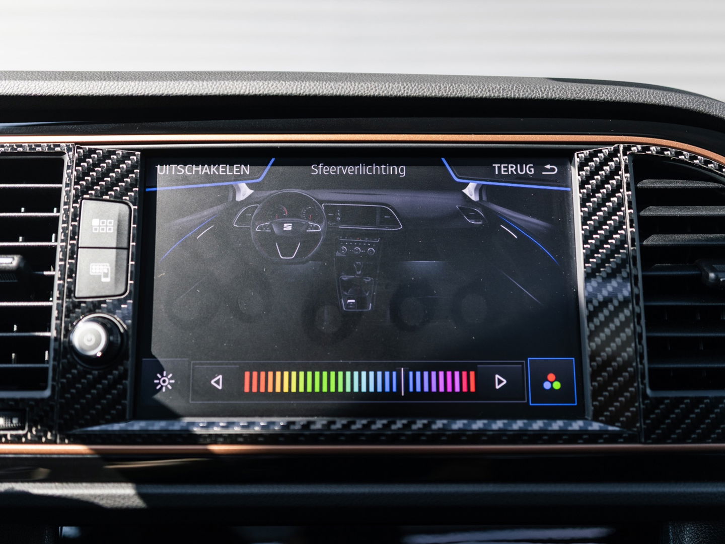 SEAT Leon ST 2.0 TSI 4DRIVE CUPRA R BLACKNESS GREY CARBON