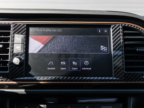 SEAT Leon ST 2.0 TSI 4DRIVE CUPRA R BLACKNESS GREY CARBON