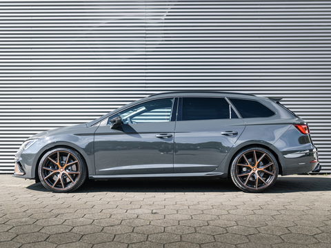 SEAT Leon ST 2.0 TSI 4DRIVE CUPRA R BLACKNESS GREY CARBON