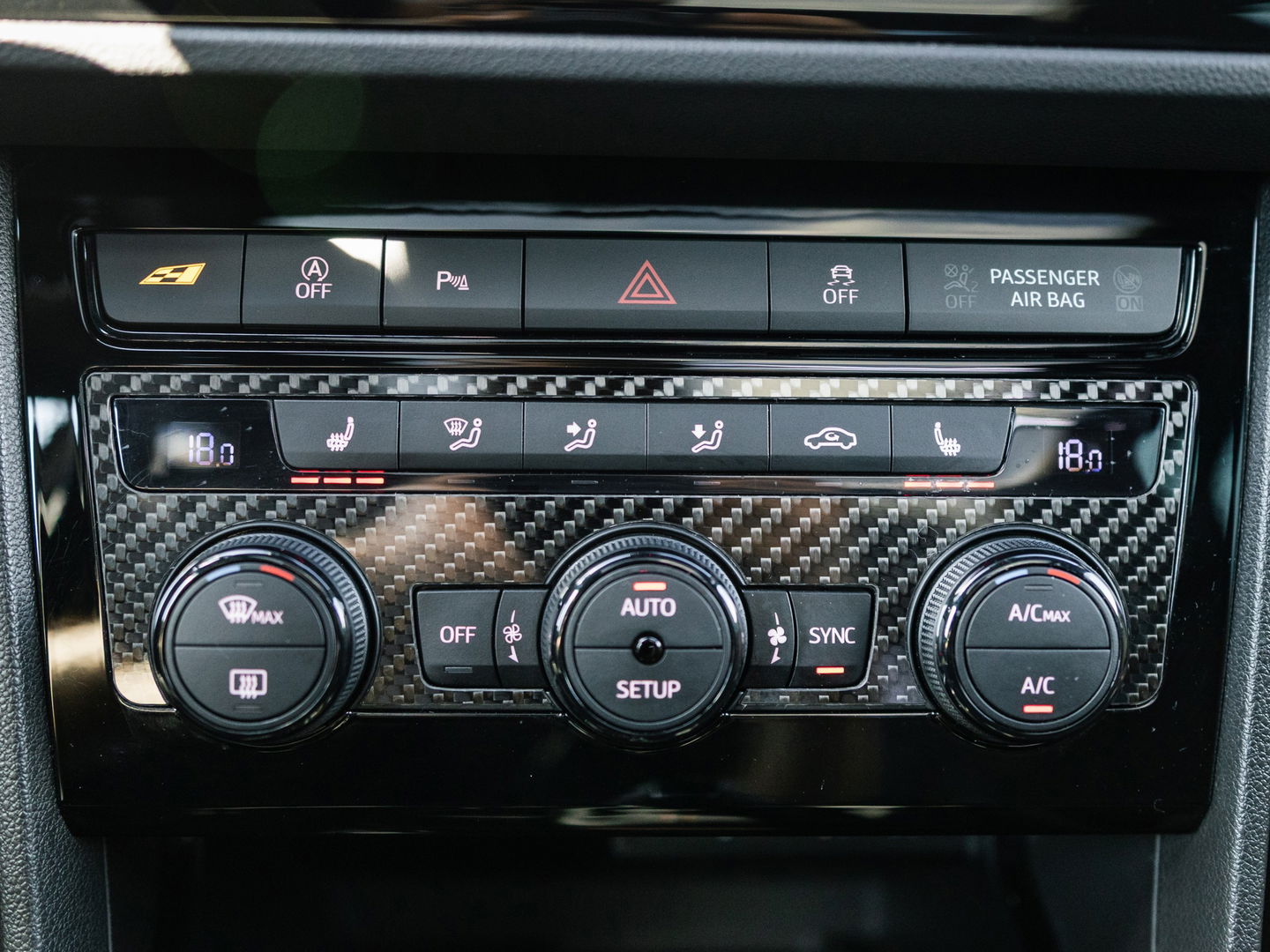 SEAT Leon ST 2.0 TSI 4DRIVE CUPRA R BLACKNESS GREY CARBON