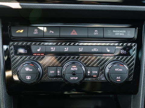 SEAT Leon ST 2.0 TSI 4DRIVE CUPRA R BLACKNESS GREY CARBON