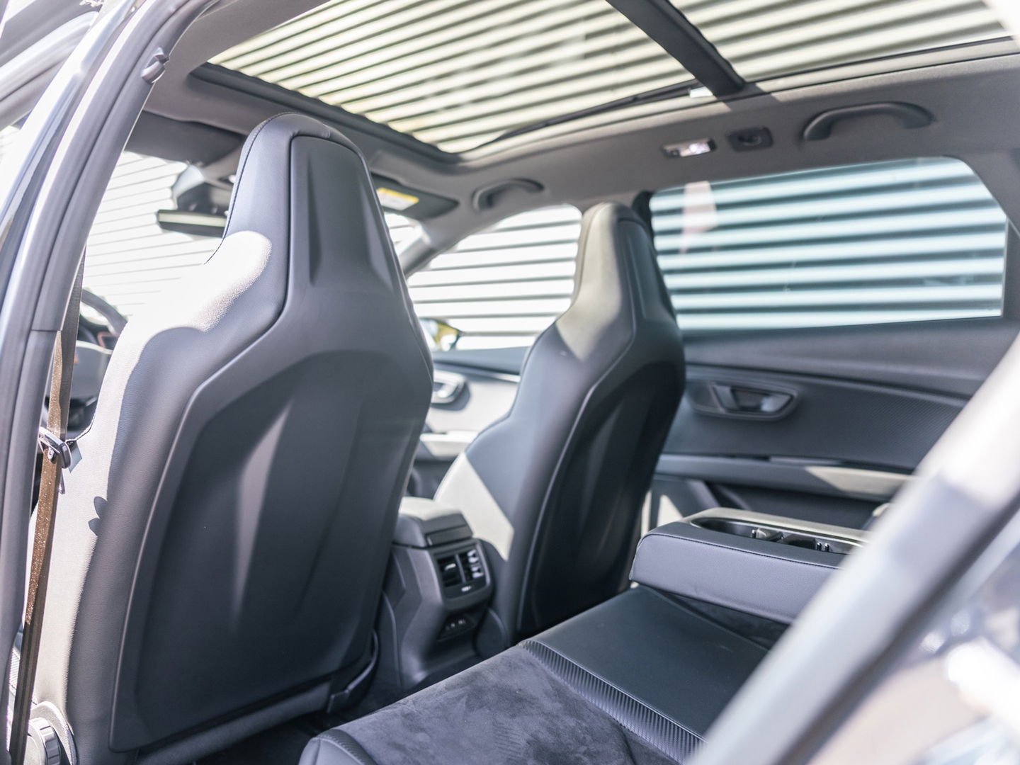 SEAT Leon ST 2.0 TSI 4DRIVE CUPRA R BLACKNESS GREY CARBON