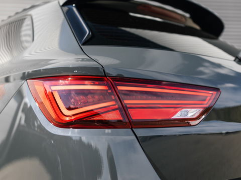 SEAT Leon ST 2.0 TSI 4DRIVE CUPRA R BLACKNESS GREY CARBON