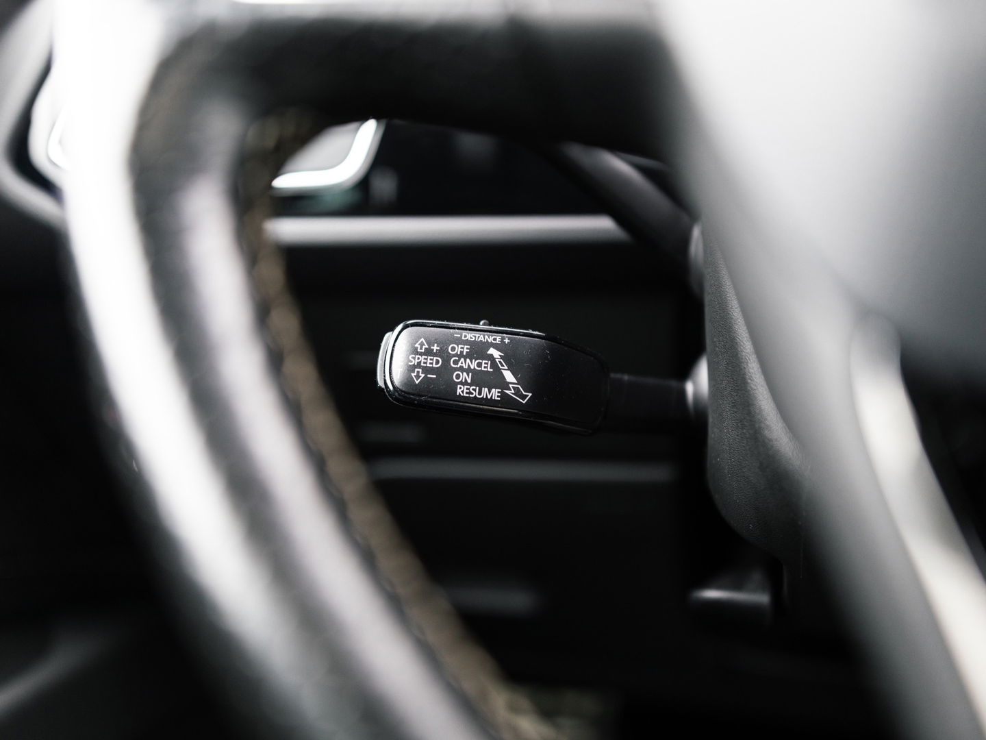 SEAT Leon ST 2.0 TSI CUPRA 4DRIVE CARBON EDITION PANO BREMBO