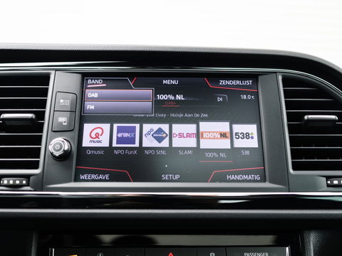 SEAT Leon ST 2.0 TSI CUPRA 4DRIVE CARBON EDITION PANO BREMBO