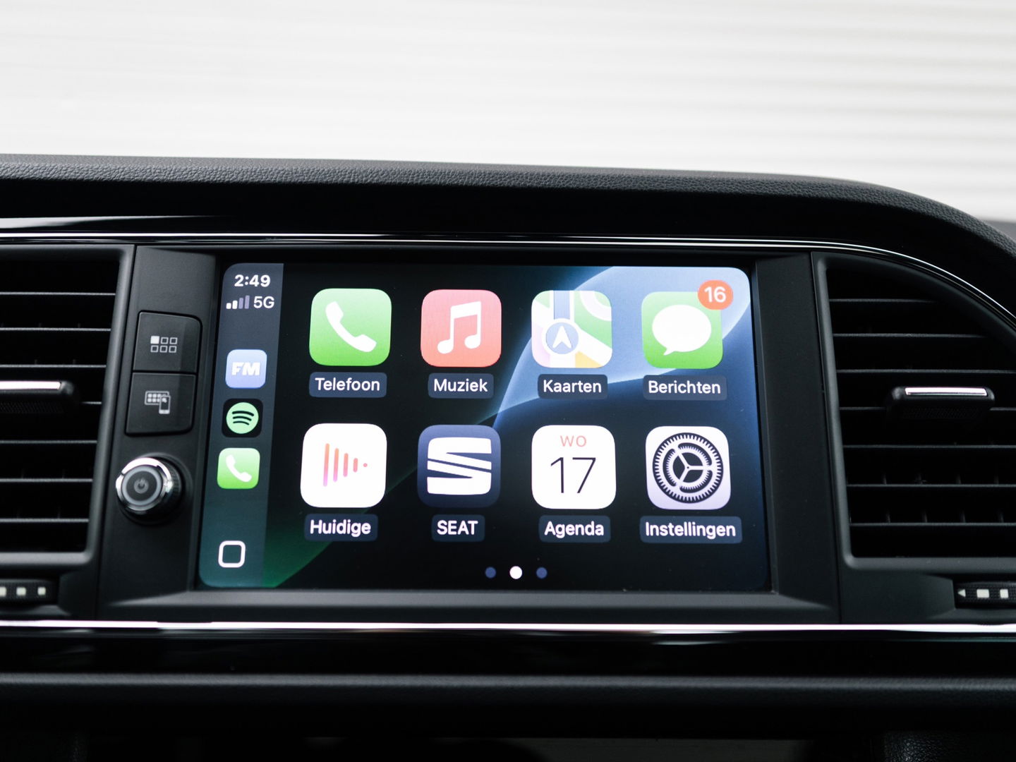 SEAT Leon ST 2.0 TSI CUPRA 4DRIVE CARBON EDITION PANO BREMBO