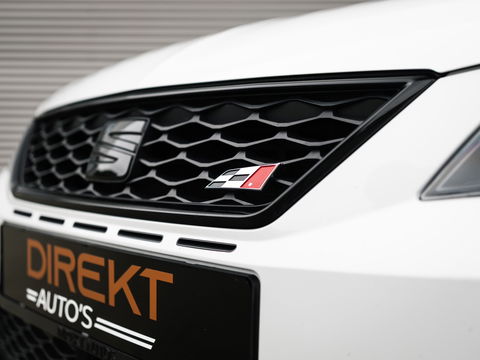 SEAT Leon ST 2.0 TSI CUPRA 4DRIVE CARBON EDITION PANO BREMBO