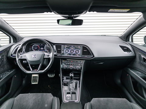 SEAT Leon ST 2.0 TSI CUPRA 4DRIVE CARBON EDITION PANO BREMBO