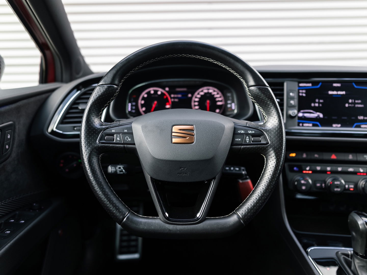 SEAT Leon ST 2.0 TSI CUPRA 300 4DRIVE VIRTUAL BEATS DCC