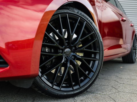 SEAT Leon ST 2.0 TSI CUPRA 300 4DRIVE VIRTUAL BEATS DCC