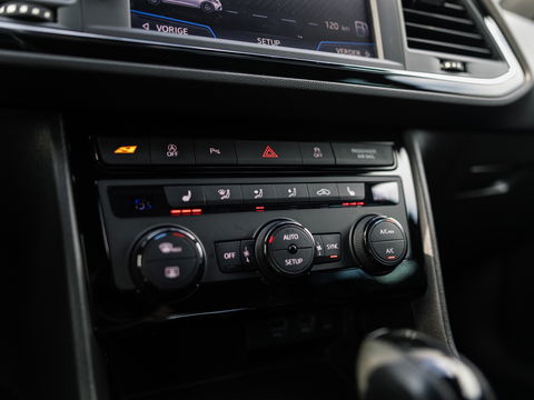 SEAT Leon ST 2.0 TSI CUPRA 300 4DRIVE VIRTUAL BEATS DCC