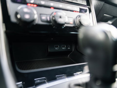 SEAT Leon ST 2.0 TSI CUPRA 300 4DRIVE VIRTUAL BEATS DCC