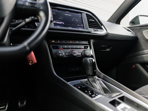 SEAT Leon ST 2.0 TSI CUPRA 300 4DRIVE VIRTUAL BEATS DCC