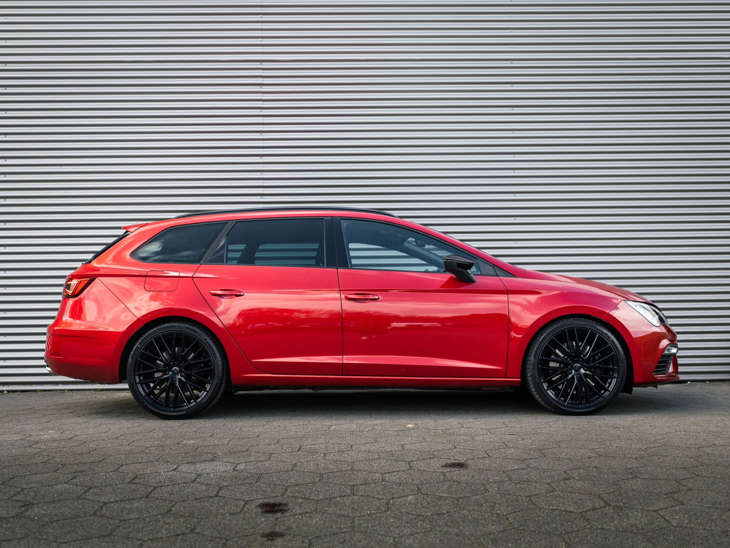 SEAT Leon ST 2.0 TSI CUPRA 300 4DRIVE VIRTUAL BEATS DCC