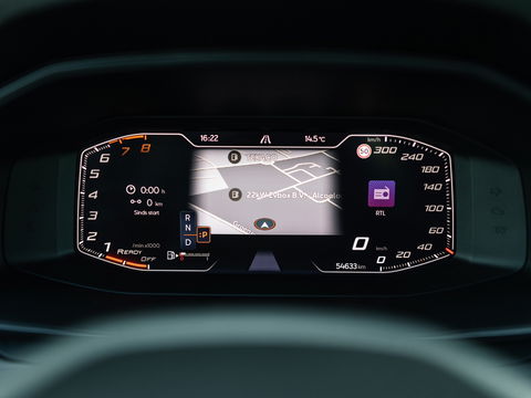 CUPRA Leon ST 2.0 TSI 4DRIVE PANO CAMERA BEATS TREKH. KEYLESS