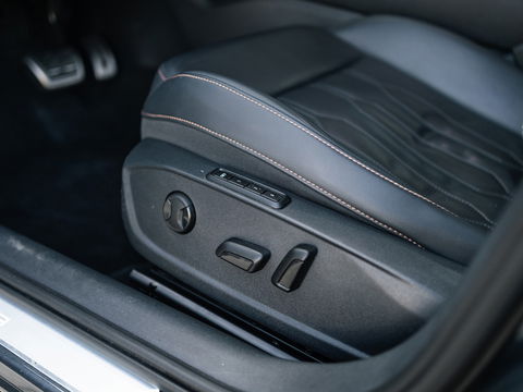 CUPRA Leon ST 2.0 TSI 4DRIVE PANO CAMERA BEATS TREKH. KEYLESS