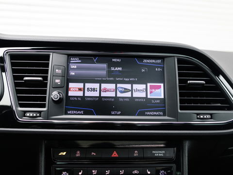 SEAT Leon ST 2.0 TSI CUPRA 300 4DRIVE PANO BEATS CAMERA DCC