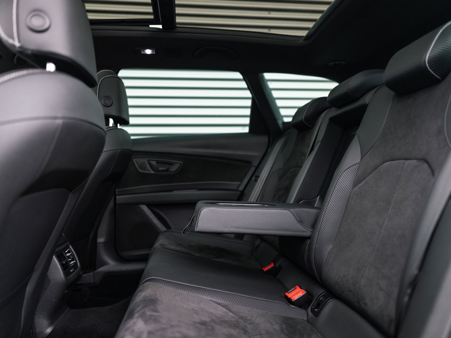 SEAT Leon ST 2.0 TSI CUPRA 300 4DRIVE PANO BEATS CAMERA DCC