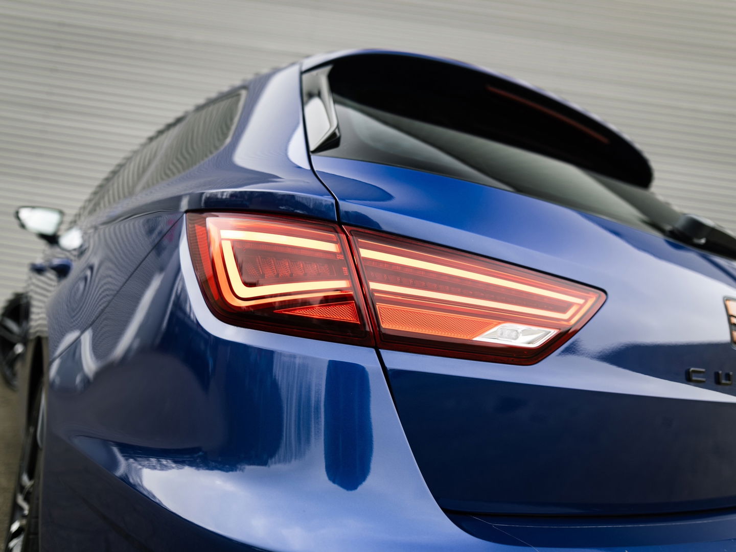 SEAT Leon ST 2.0 TSI CUPRA 300 4DRIVE PANO BEATS CAMERA DCC