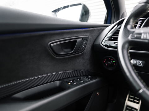 SEAT Leon ST 2.0 TSI CUPRA 300 4DRIVE PANO BEATS CAMERA DCC