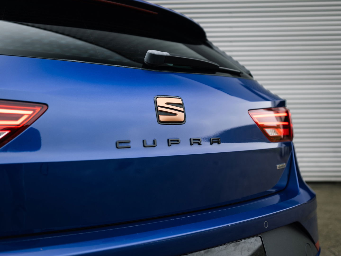 SEAT Leon ST 2.0 TSI CUPRA 300 4DRIVE PANO BEATS CAMERA DCC