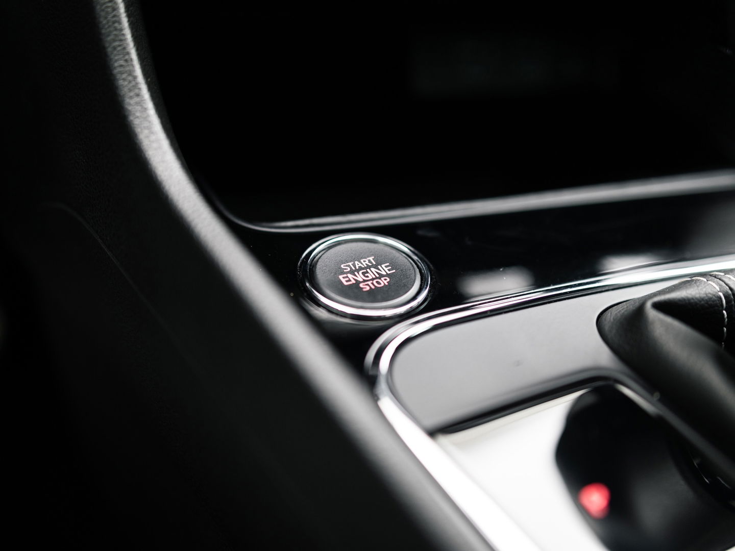 SEAT Leon ST 2.0 TSI CUPRA 300 4DRIVE PANO BEATS CAMERA DCC