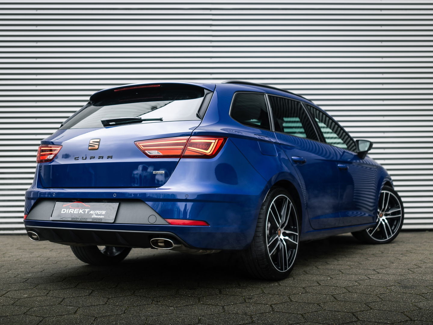 SEAT Leon ST 2.0 TSI CUPRA 300 4DRIVE PANO BEATS CAMERA DCC