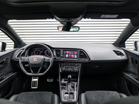 SEAT Leon ST 2.0 TSI CUPRA 300 4DRIVE PANO BEATS CAMERA DCC