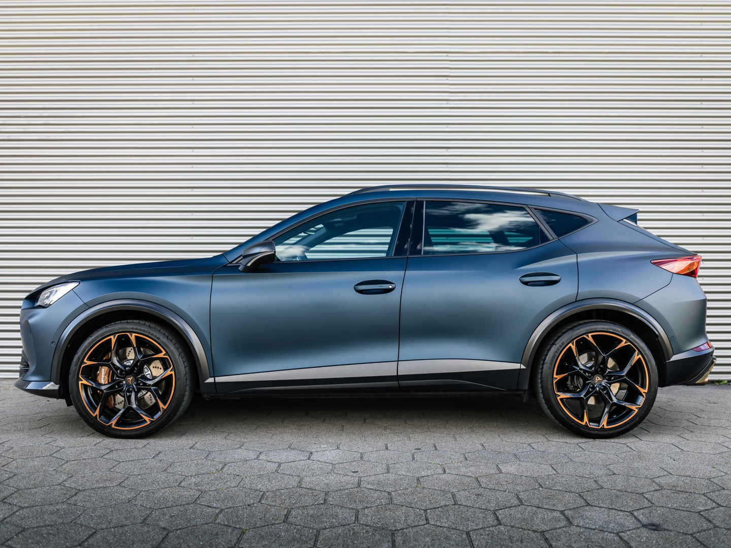 CUPRA Formentor 2.5 TSI VZ5 CARBON SCHAAL CAMERA 390PK RS3