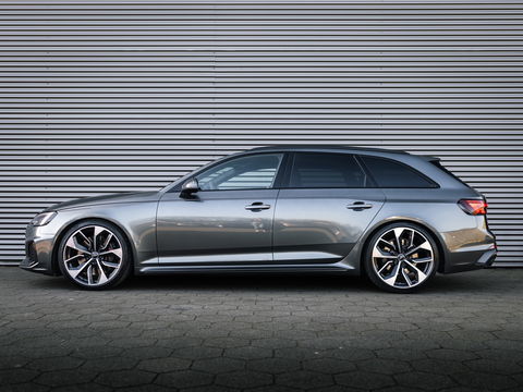 Audi RS4 Avant 2.9 TFSI RS4 Quattro CARBON B&O PANO MASSAGE