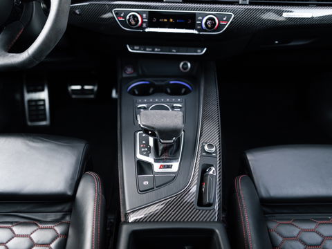 Audi RS4 Avant 2.9 TFSI RS4 Quattro CARBON B&O PANO MASSAGE