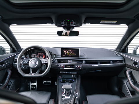 Audi RS4 Avant 2.9 TFSI RS4 Quattro CARBON B&O PANO MASSAGE