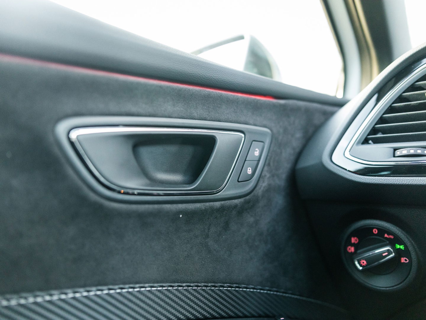 SEAT Leon ST 2.0 TSI 4DRIVE PERFORMANCE PANO BREMBO CAMERA