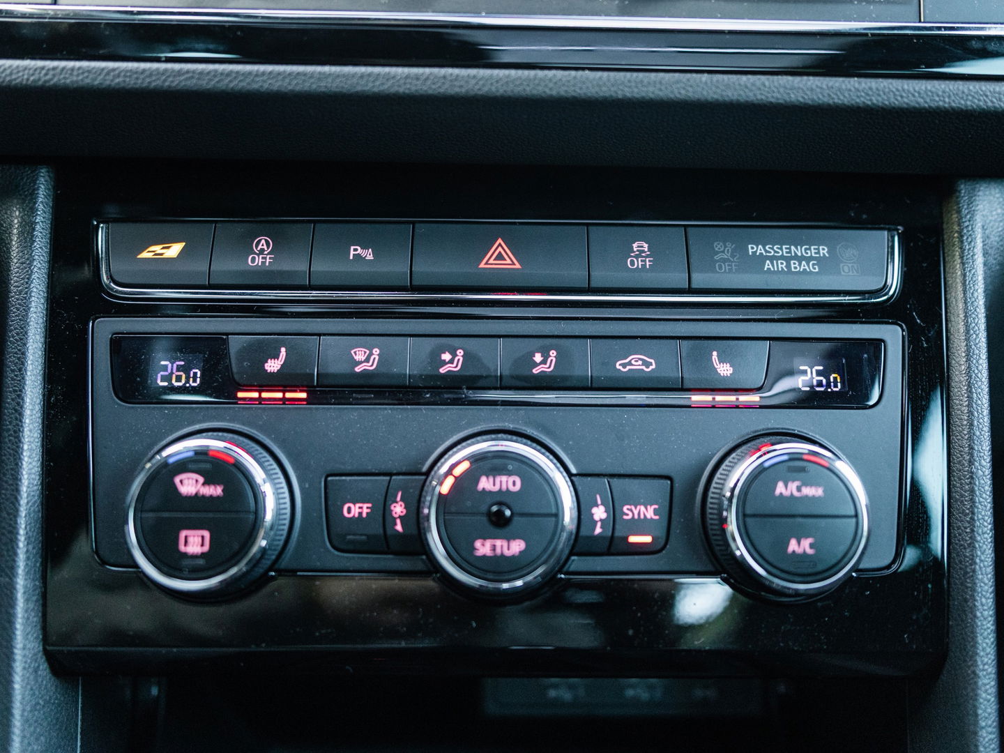 SEAT Leon ST 2.0 TSI 4DRIVE PERFORMANCE PANO BREMBO CAMERA