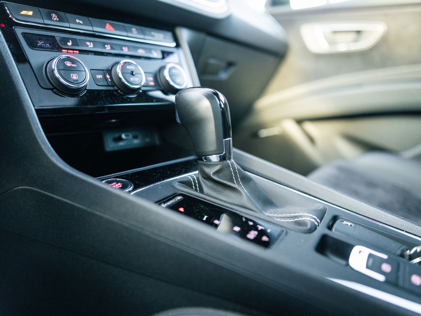 SEAT Leon ST 2.0 TSI 4DRIVE PERFORMANCE PANO BREMBO CAMERA