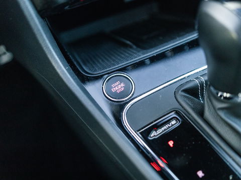 SEAT Leon ST 2.0 TSI 4DRIVE PERFORMANCE PANO BREMBO CAMERA