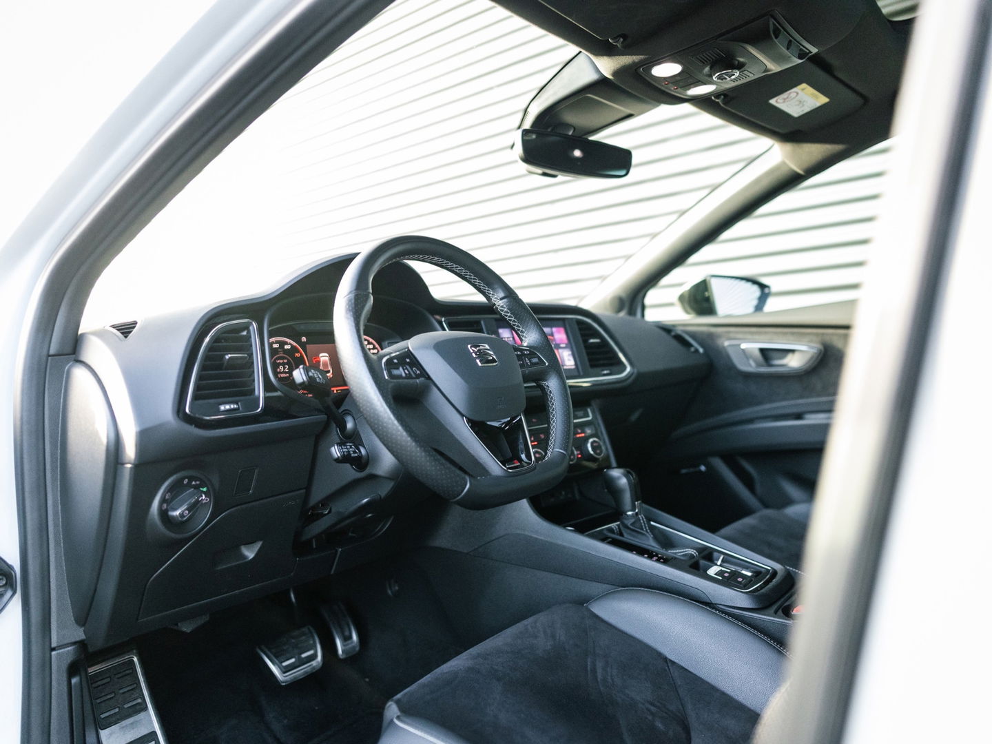 SEAT Leon ST 2.0 TSI 4DRIVE PERFORMANCE PANO BREMBO CAMERA