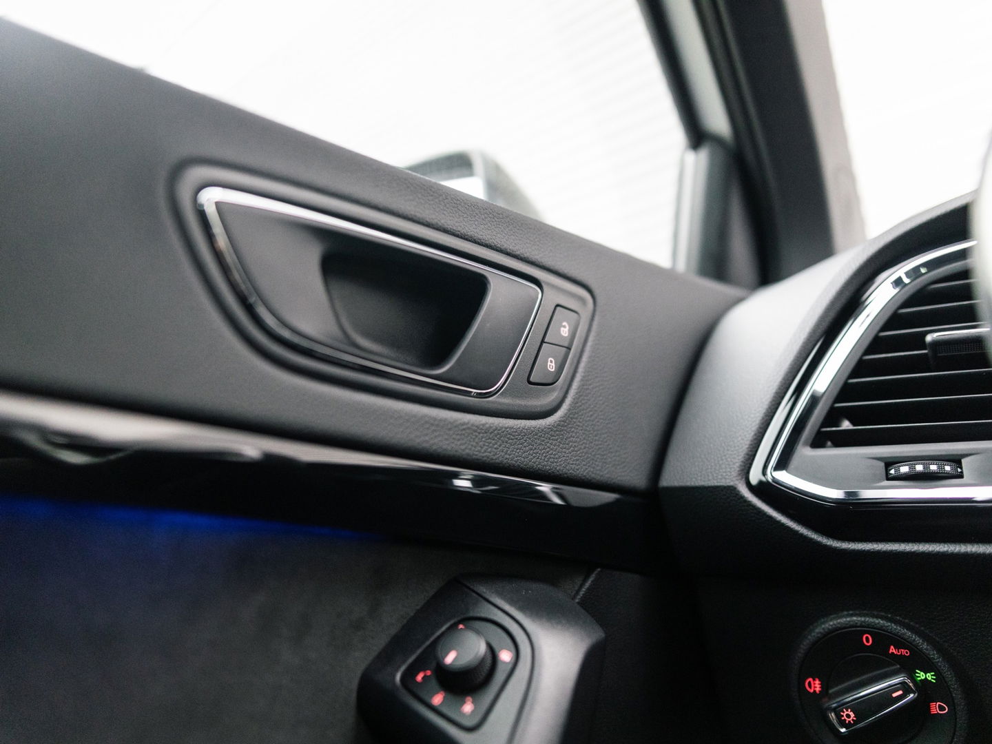 CUPRA Ateca 2.0 TSI 4DRIVE PANO BEATS CAMERA VIRTUAL KEYLESS