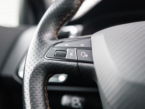 CUPRA Ateca 2.0 TSI 4DRIVE PANO BEATS CAMERA VIRTUAL KEYLESS