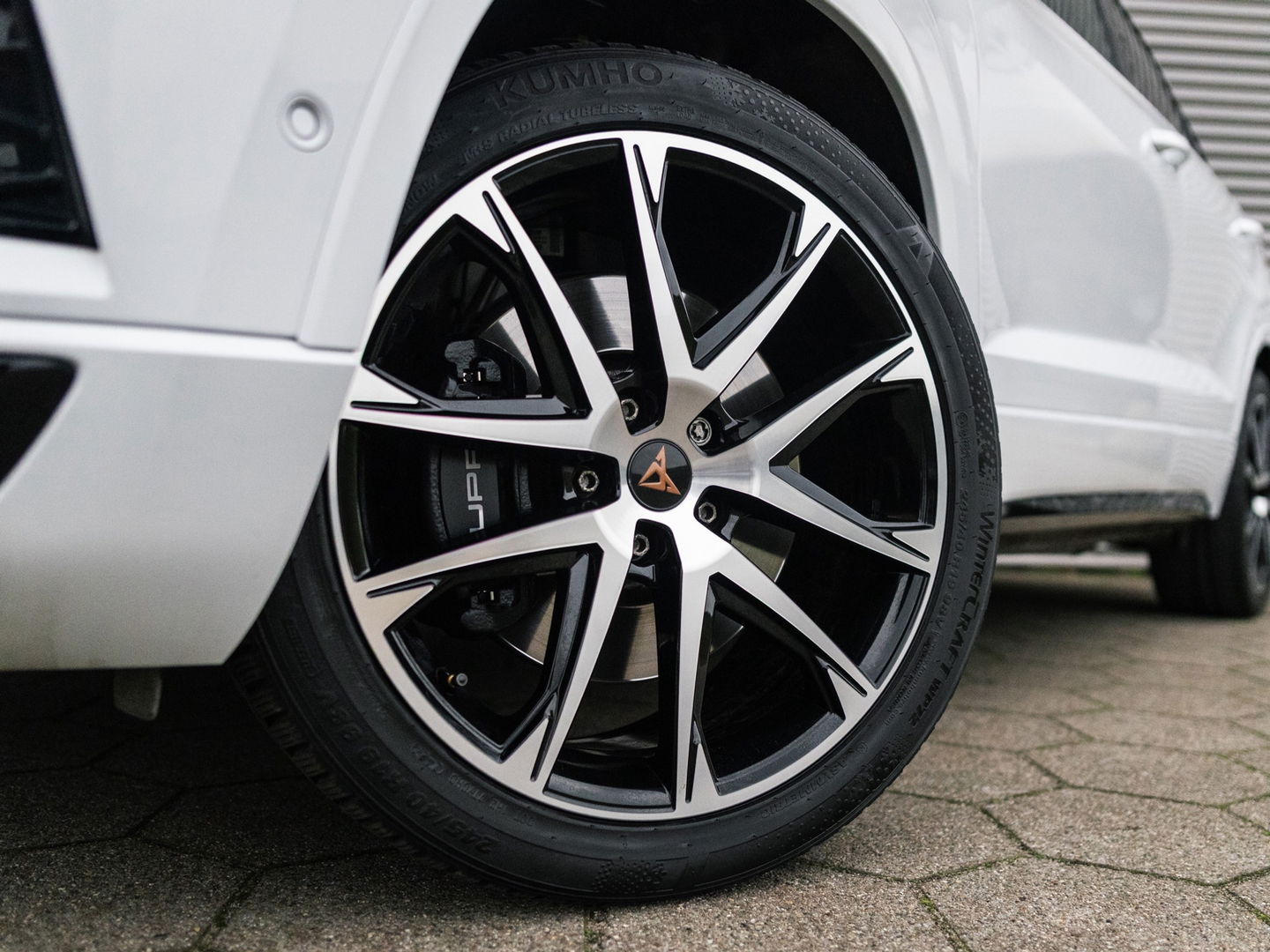 CUPRA Ateca 2.0 TSI 4DRIVE PANO BEATS CAMERA VIRTUAL KEYLESS