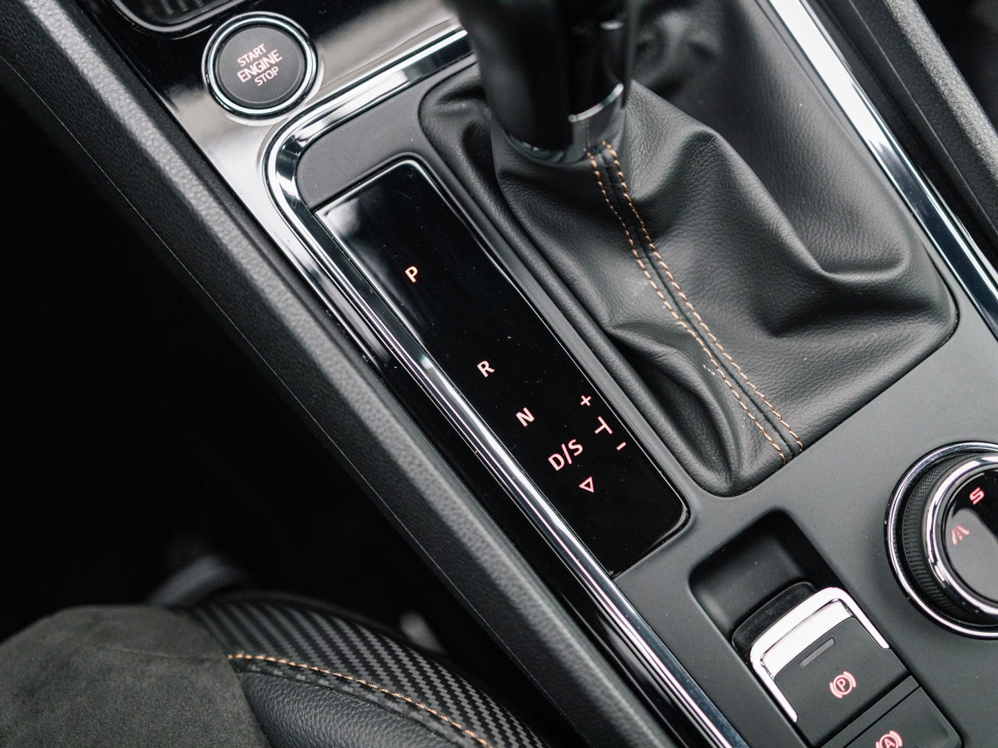 CUPRA Ateca 2.0 TSI 4DRIVE PANO BEATS CAMERA VIRTUAL KEYLESS