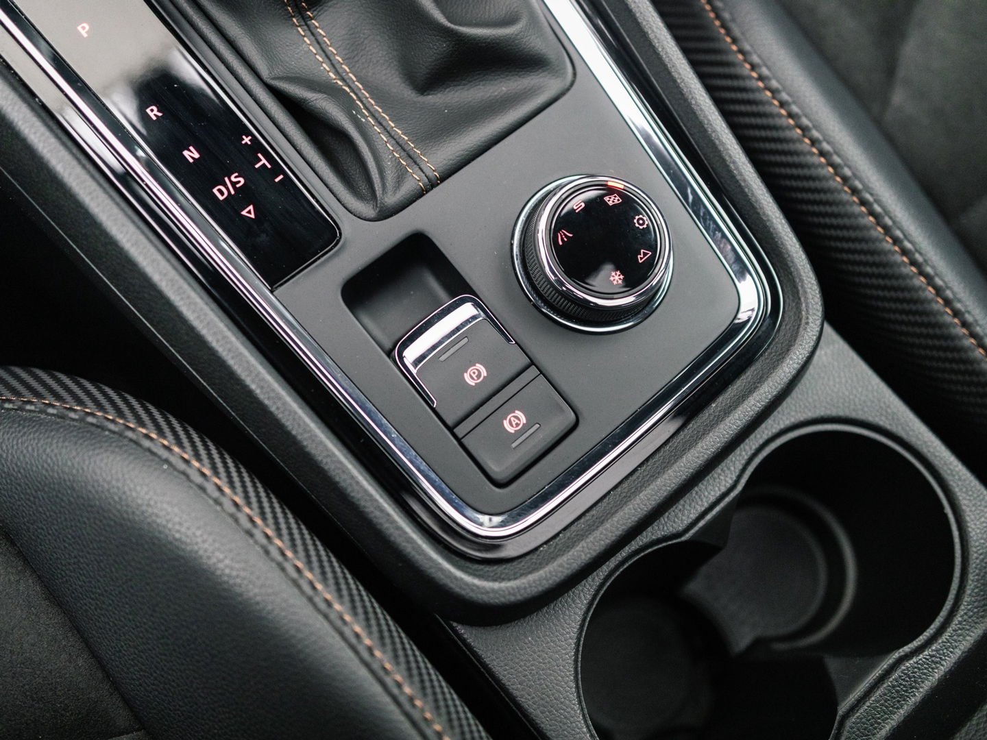 CUPRA Ateca 2.0 TSI 4DRIVE PANO BEATS CAMERA VIRTUAL KEYLESS