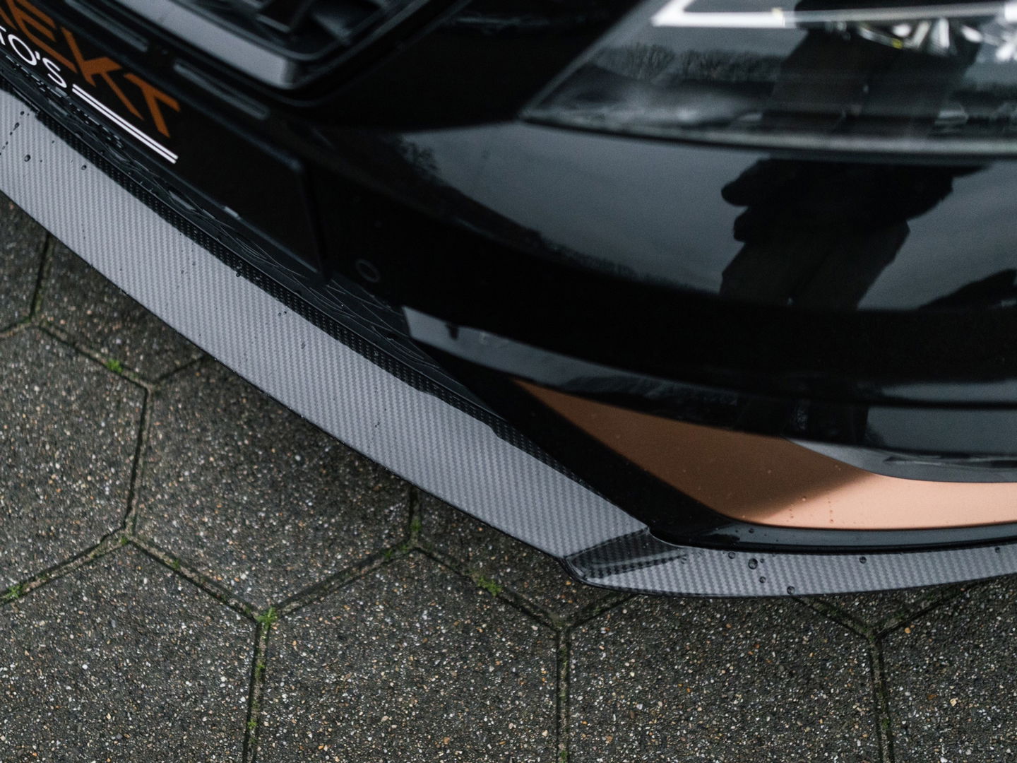 SEAT Leon ST 2.0 TSI CUPRA 4DRIVE R CARBON PANO BREMBO BEATS