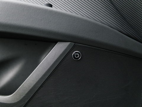 SEAT Leon ST 2.0 TSI CUPRA 4DRIVE R CARBON PANO BREMBO BEATS