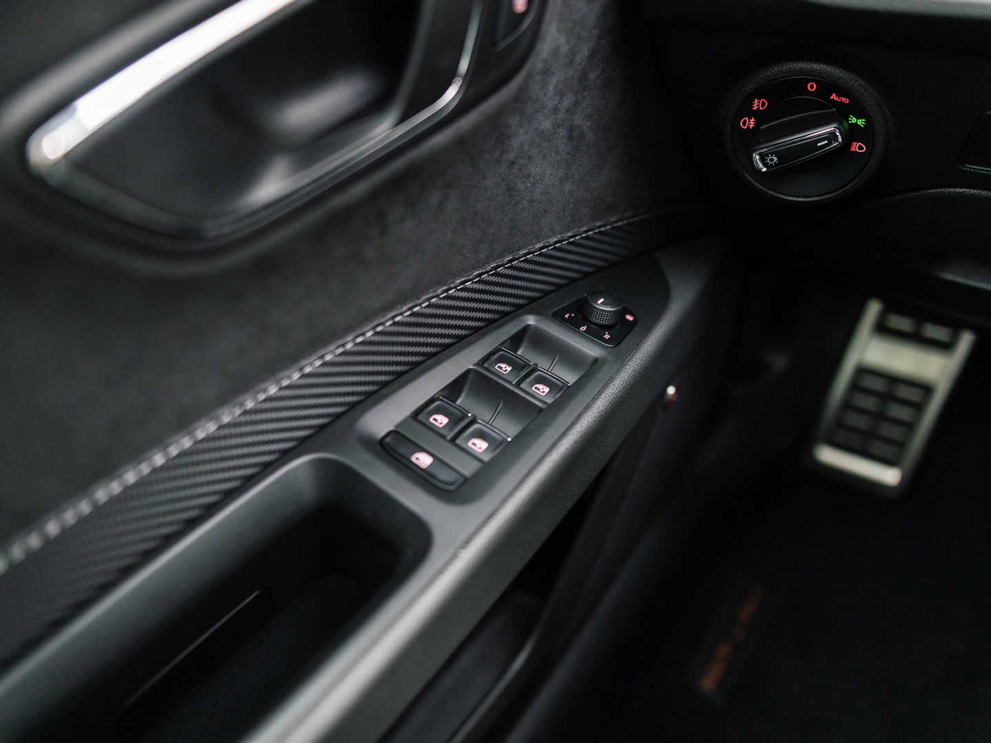 SEAT Leon 2.0 TSI CUPRA 300 PANO BEATS VIRTUAL KEYLESS