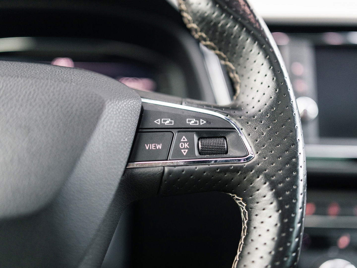 SEAT Leon 2.0 TSI CUPRA 300 PANO BEATS VIRTUAL KEYLESS