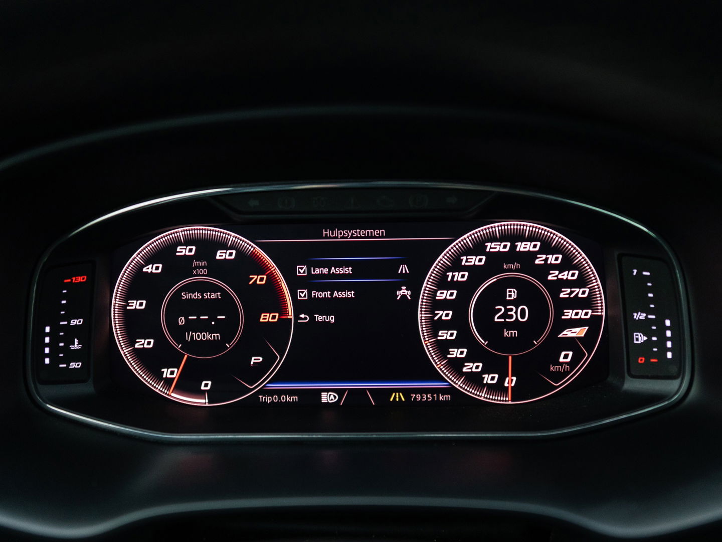 SEAT Leon 2.0 TSI CUPRA 300 PANO BEATS VIRTUAL KEYLESS