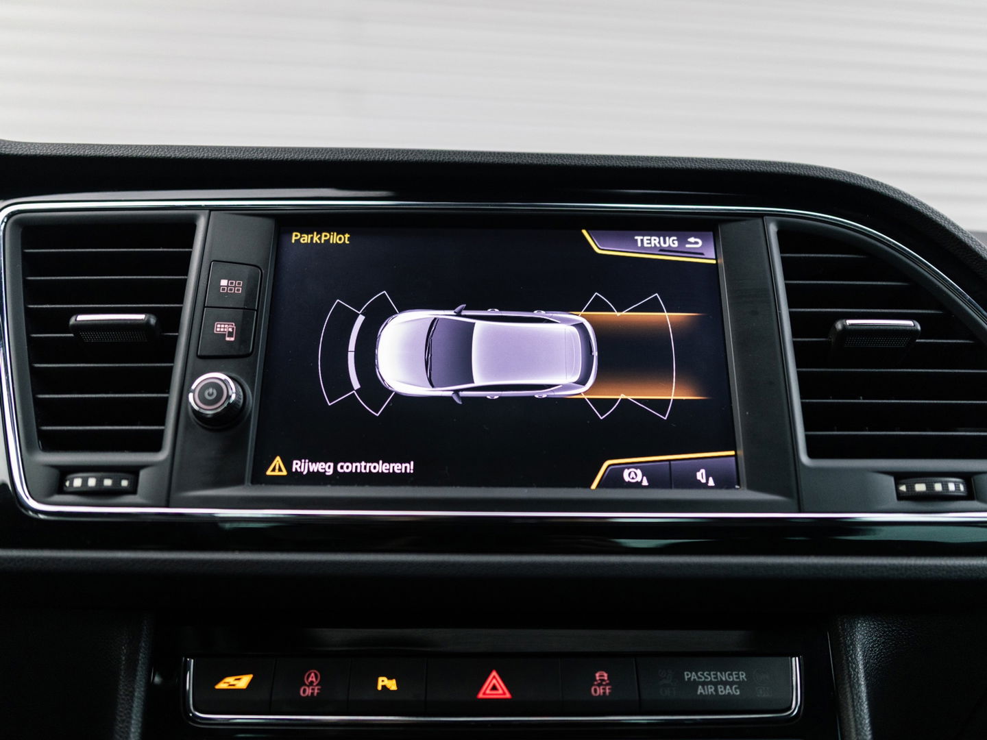 SEAT Leon 2.0 TSI CUPRA 300 PANO BEATS VIRTUAL KEYLESS