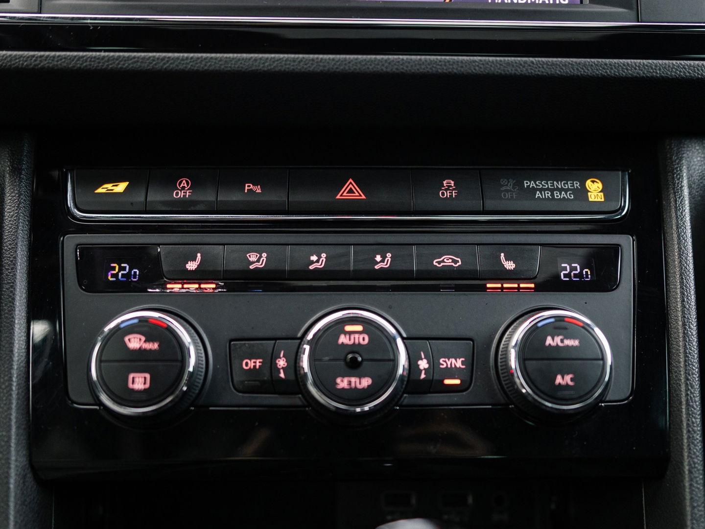 SEAT Leon 2.0 TSI CUPRA 300 PANO BEATS VIRTUAL KEYLESS