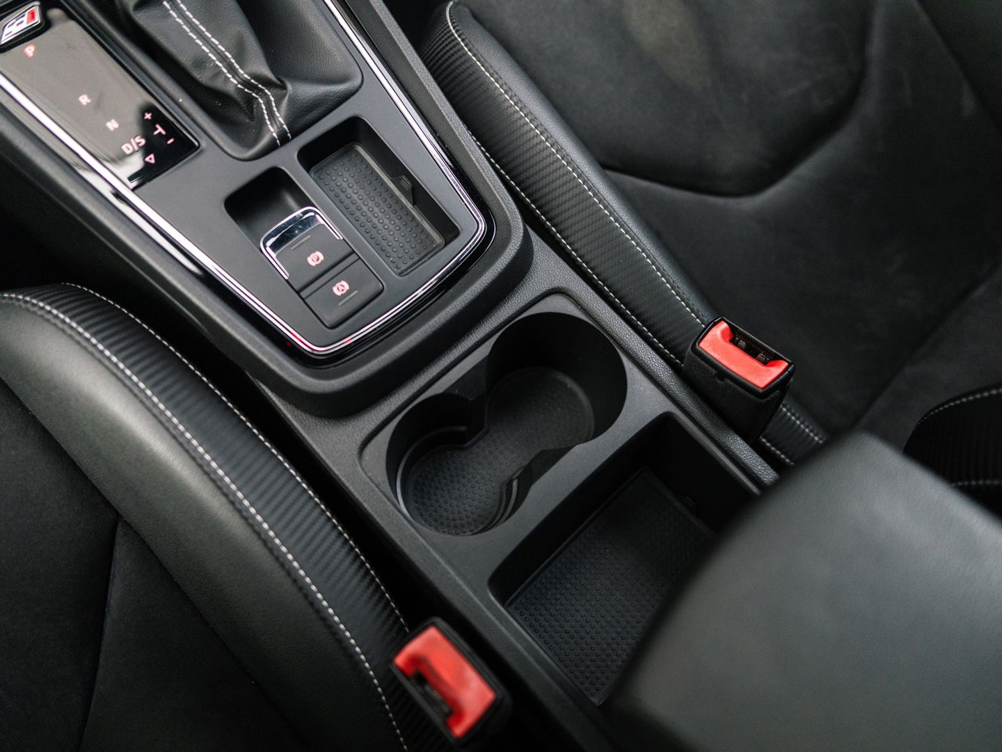 SEAT Leon 2.0 TSI CUPRA 300 PANO BEATS VIRTUAL KEYLESS